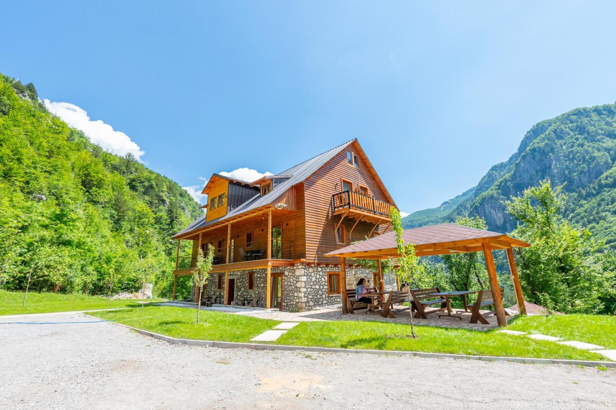 Gegest Hotel Theth Exterior foto